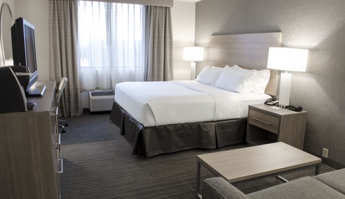 Standard Room, 1 King Bed