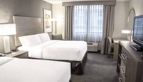 Standard Room, 2 Queen Beds, Pool Access