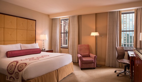 Suite, 1 King Bed, Accessible (Millennium - Bath)