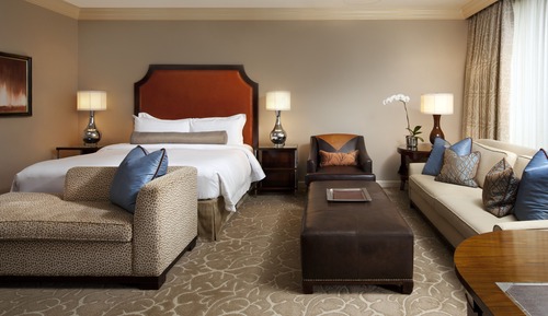 Room, 1 King Bed, Corner