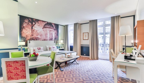 Deluxe Suite, 1 King Bed