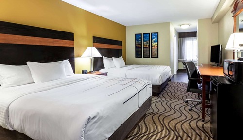 Room, 2 Queen Beds, Non Smoking (Bathtub w/ Grab Bars)