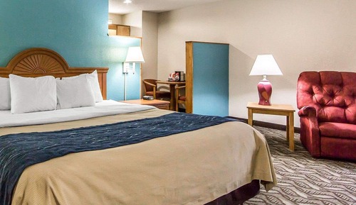 Standard Room, 1 King Bed, Non Smoking