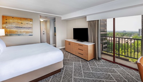 One King Bed with Balcony Corner