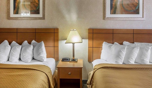 Standard Room, 2 Queen Beds, Non Smoking