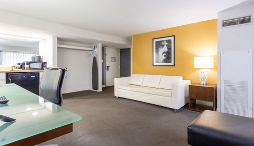 Suite, Multiple Beds, Non Smoking