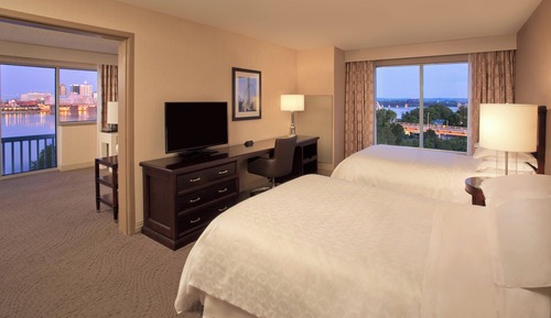 Club Suite, 2 Double Beds, River View