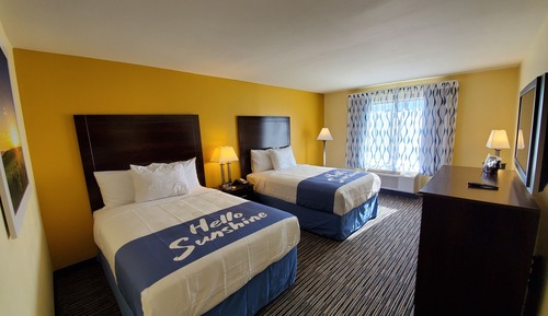 Room, 2 Double Beds, Accessible, Non Smoking (Top Floor, Tub w/Grab Bars)