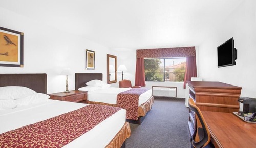 Room, 2 Queen Beds, Non Smoking