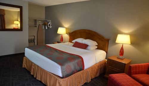 Room, 1 King Bed, Accessible, Non Smoking (Mobility/Hearing)