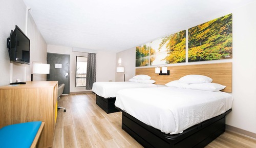 Room, 2 Double Beds, Accessible, Non Smoking (Modern)