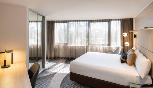 Standard Room, 1 Queen Bed
