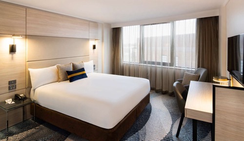 Superior Room, 1 King Bed