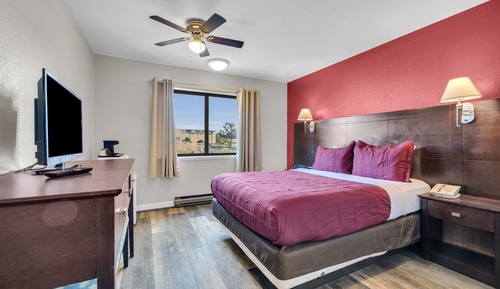 Standard Room, 1 Queen Bed