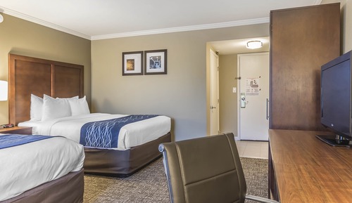Deluxe Room, 2 Queen Beds, Accessible Tub, Non Smoking