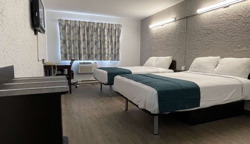 Standard Room, 2 Double Beds, Non Smoking