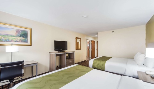 Suite, 2 Queen Beds, Non Smoking