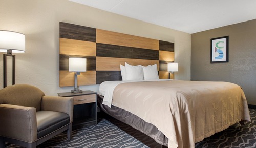 Standard Room, 1 King Bed, Non Smoking