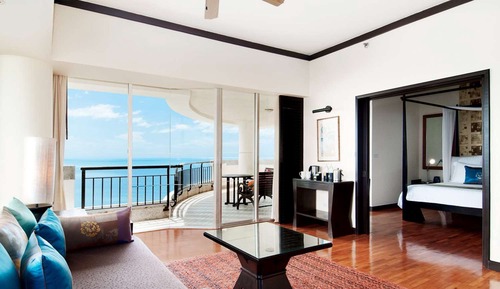 Suite, 1 King Bed, Club Lounge Access, Oceanfront