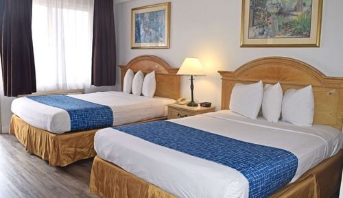 Room, 2 Queen Beds, Non Smoking