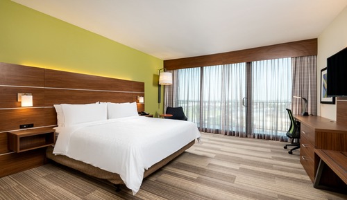 Standard Room, 1 King Bed, Accessible (Communication)
