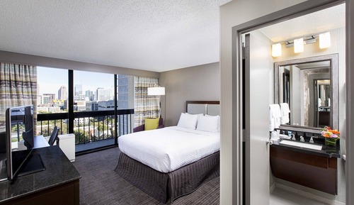 Standard Room, 1 Queen Bed