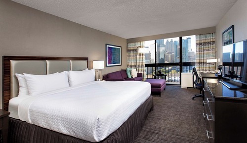 Room, 1 King Bed, Mobility Accessible (Roll-In Shower)