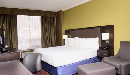 Standard Room, 1 King Bed, Non Smoking