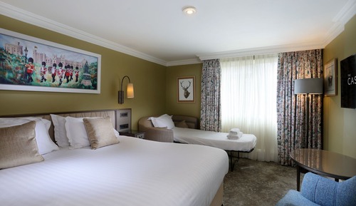 Standard Room, 1 Queen Bed with Sofa bed, City View (Park Wing Classic - Sofa)