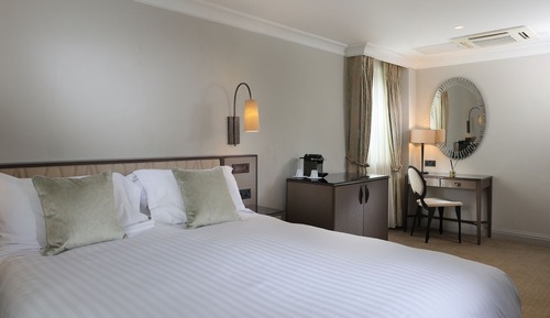 Deluxe Room, 1 King Bed