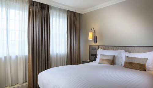 Superior Double Room, 1 Queen Bed, Ensuite, City View