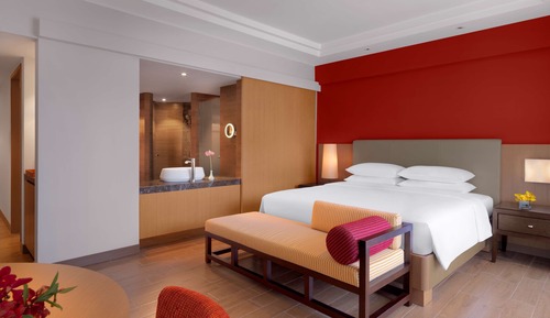 Deluxe Room, 1 King Bed