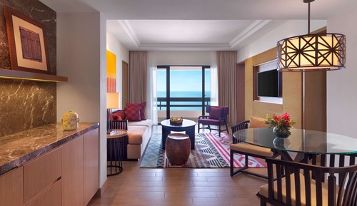 Suite, 1 King Bed (Regency)