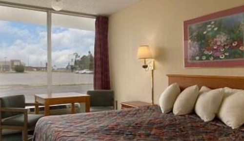 Standard Room, 1 King Bed