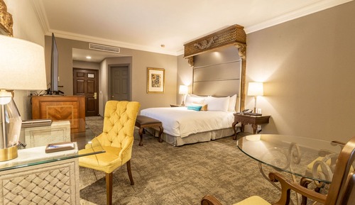 Master Suite King