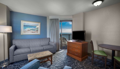 Standard Room, 1 King Bed, Balcony, Partial Ocean View