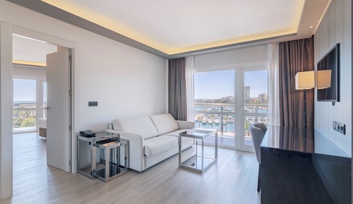 Junior Suite (Executive)