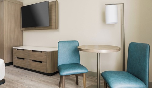 Standard Room, 1 King Bed