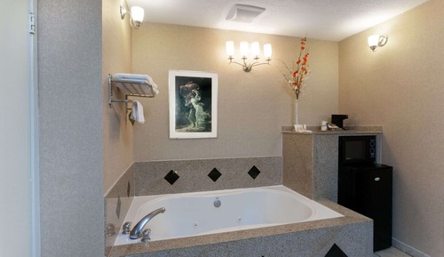 Upgraded, Room, 1 King Bed, Non Smoking, Hot Tub