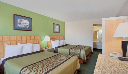Room, 2 Queen Beds, Non Smoking
