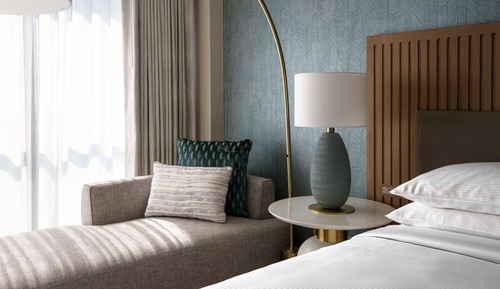 Room, 1 King Bed (Hearing Accessible)