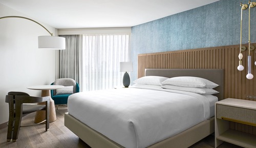 Suite, 1 King Bed, Non Smoking