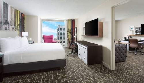 Suite, 1 King Bed (Executive)