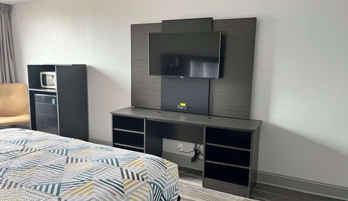Standard Room, 1 King Bed, Non Smoking