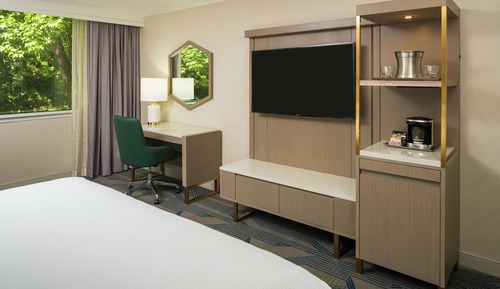 One Queen Bed, Accessible