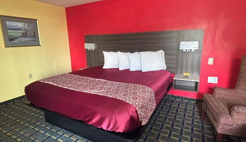 Standard Room, 1 King Bed