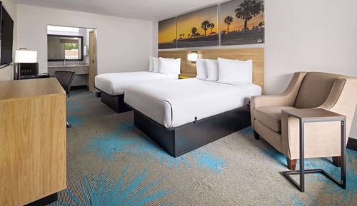 Deluxe Room, 2 Double Beds, Non Smoking