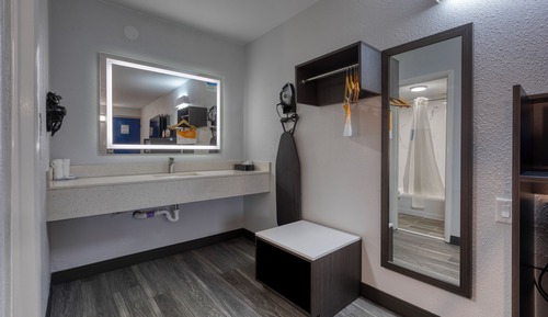 Standard Room, 2 Queen Beds, Non Smoking