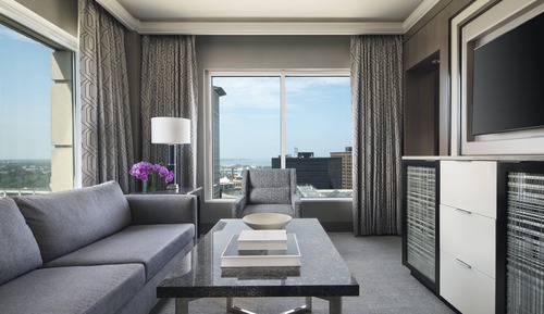 Junior Suite, 1 Bedroom, Non Smoking, Lake View