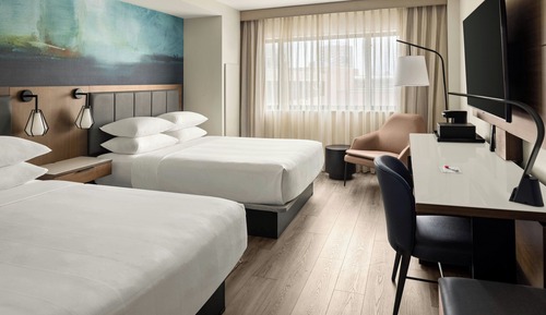 Room, 2 Queen Beds, City View